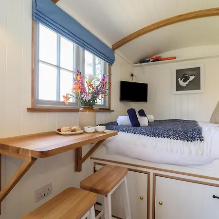 Bosulla Shepherds Hut Holiday home