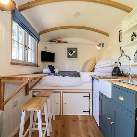 Bosulla Shepherds Hut Holiday home