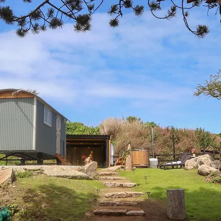 Holiday home Bosulla Shepherds Hut *
